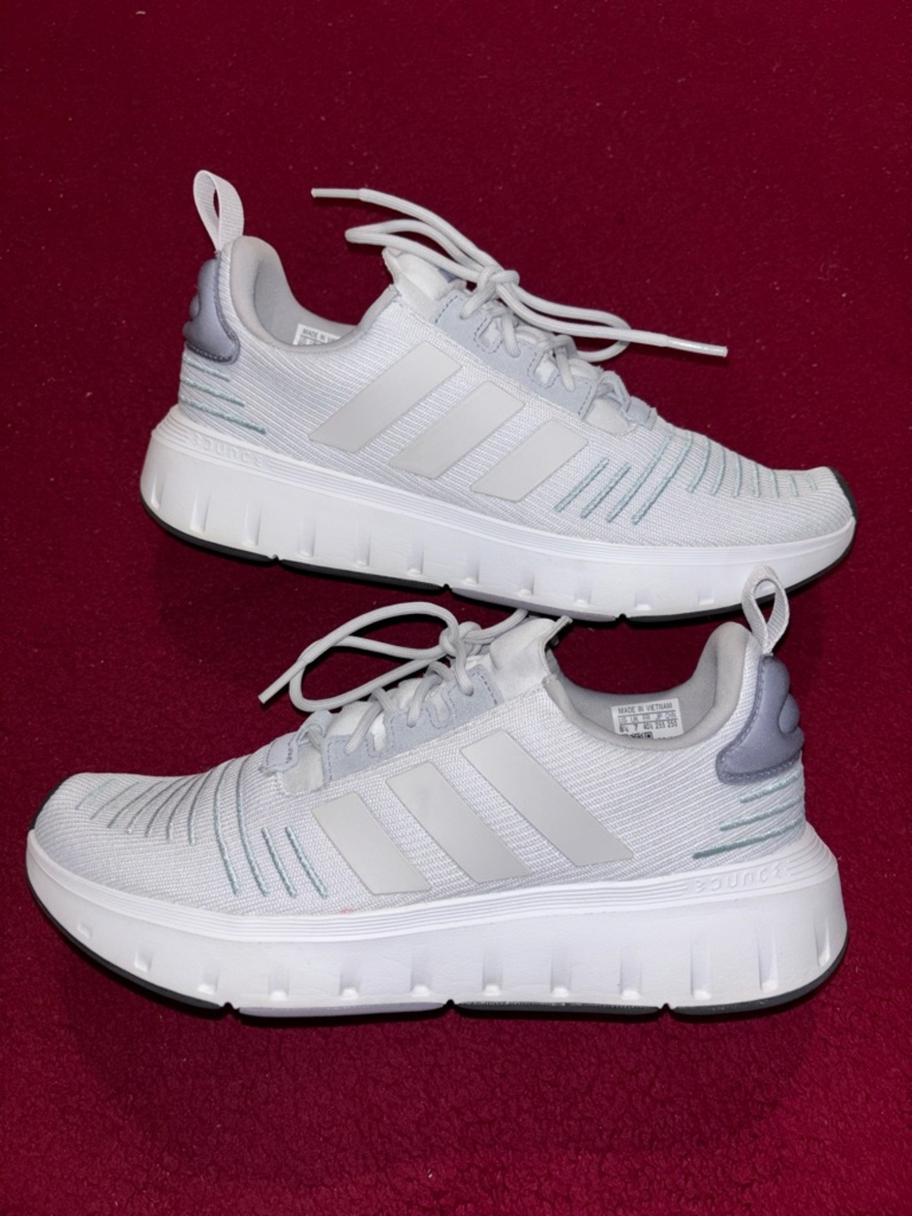 adidas White and Black Shoe Label Detail Unisex’s